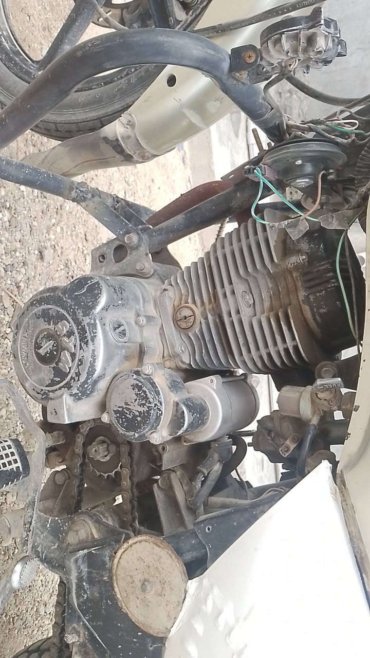 ماطور سايم ٢٠١٣ شغال بي اوراق
السعر ٣٥٠ ‏‪***********‬‏ المكان السجر
