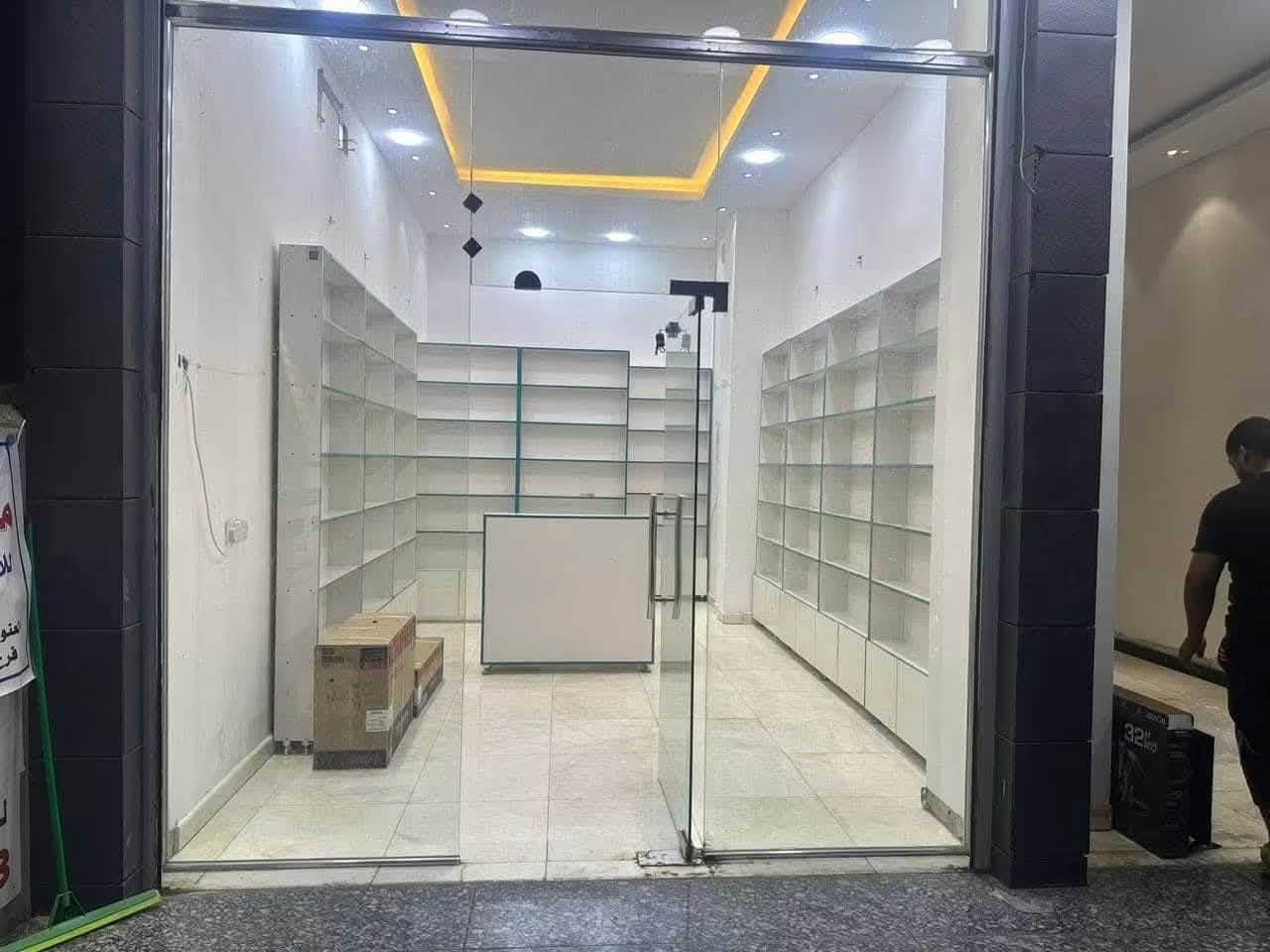 فاترينات فصال • ٢٥٠×١٠٠×٢٠ • توصيل