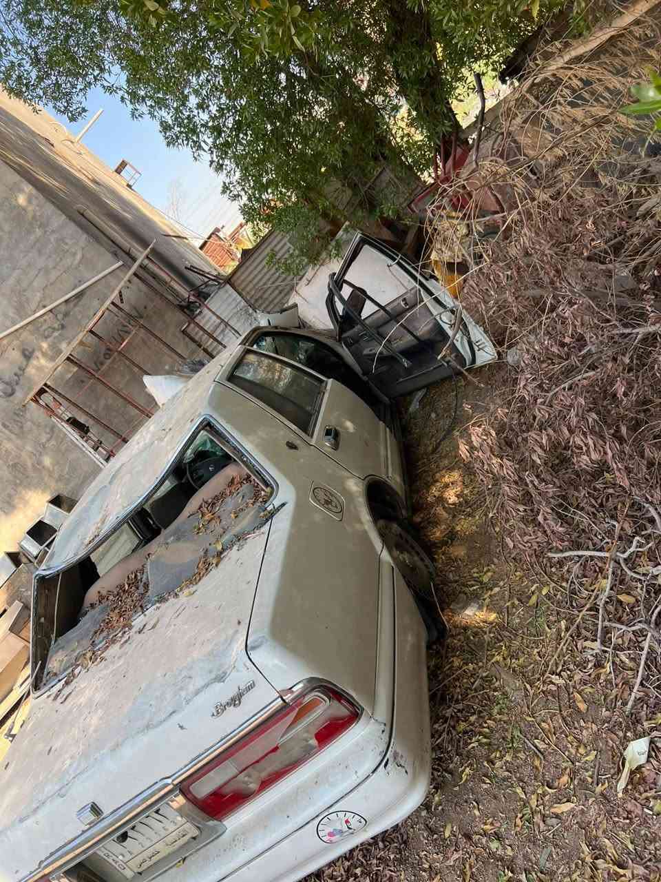 السلام عليكم نيسان سدرك اصوليه  للبيع مديل 2001 بيها حادث مثل ما موضح بصوره  العنوان البصره ابو الخصيب رقم التلفون *********** السعر خاص
