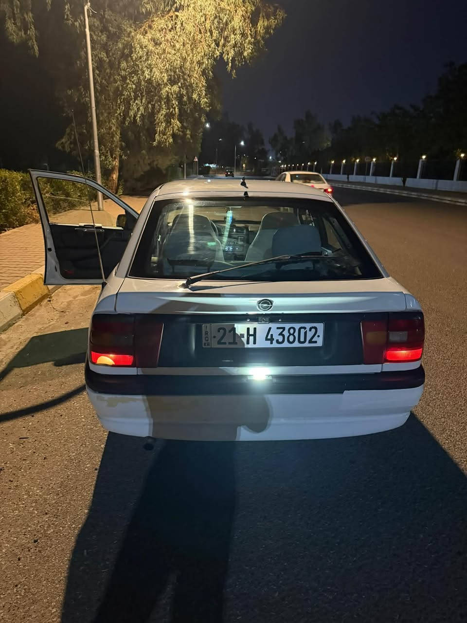 سلام عليكم اوبل فكترا موديل 95 سنويه لحد 26 بسمي شرط تحويل بدون ضربه صبغ عام دبل ارباك اثنيهم تشتغل صدر امامي خلفي جديد باتري جديد جام كهرباء سلايت اي بي اس سعره 32 بي مجال رقم موبايل ***********

