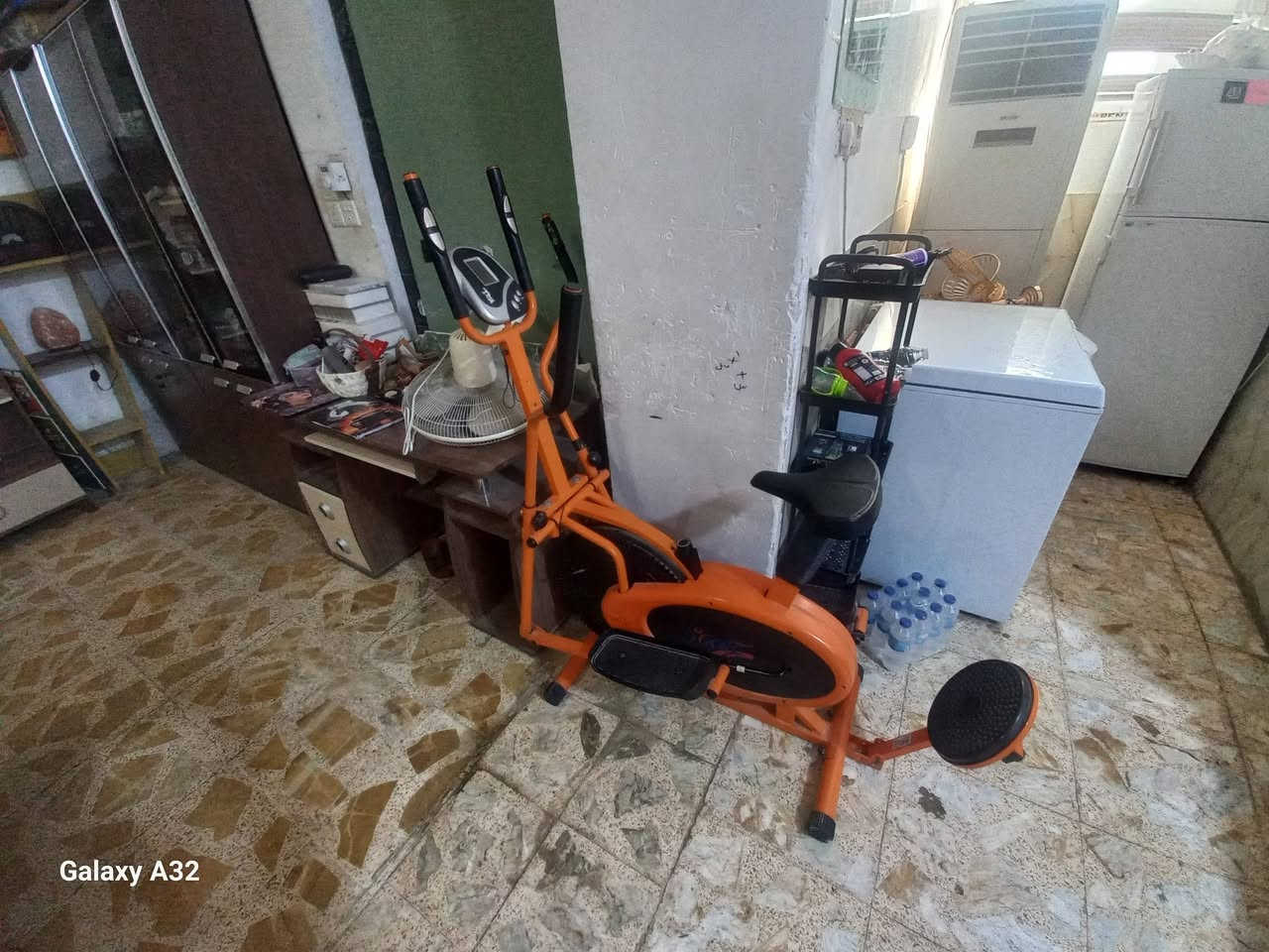 متفرقات للبيع
١.عربة تقديم وتيبلاماتها ١٠٠.٠٠٠ ألف
ممستخدمه فقط مخزونه
٢.بايسكل تخفيف وزن ١٥٠.٠٠٠ ألف
٣.سخان منستخدم فقط مخزون ب١٥٠.٠٠٠ الف
٤.ساحبة مطبخ جديده ممستخدمه بس مخزونه ٥٠.٠٠٠ ألف
نجف حي الغدير 
***********
