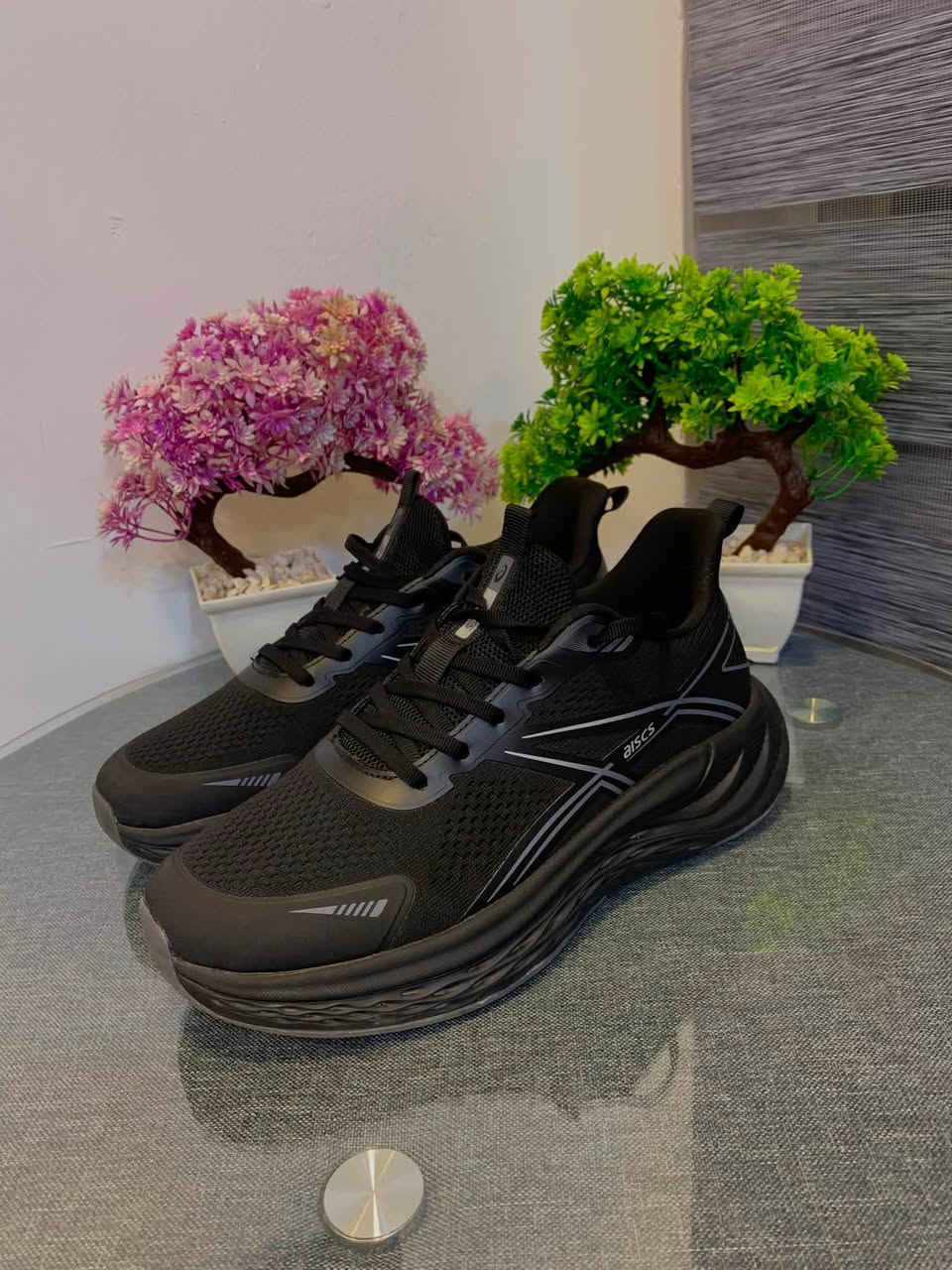حذاء من ماركة ASICS 💥
قاعدة طبية القطعة تنلبس كاجول او سبورت
النظافة 100‎%‎ 
القياس : 41 قالب ستندر
السعر : 30،000 ✅
الي يحب يحجز القطعة هذا رقم التواصل : ***********
