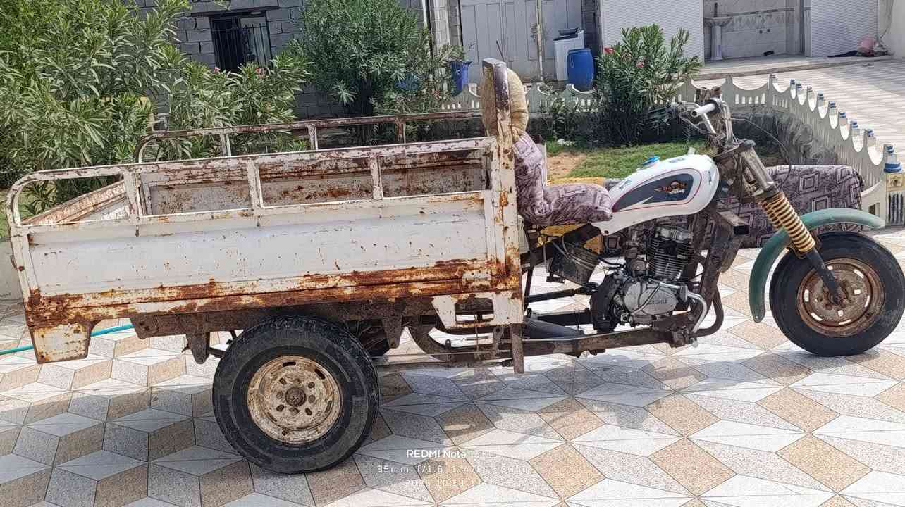 السلام عليكم ستوته
للبيع مكفوله كلك مكينه نضيفه تخم تاير مكان رفاعي ***********.......  السعر 550 وبيه مجال

نص مكتوب في الصور:
- REDMI Note 13 Pro 35mm f/1.6 1/418s ISO50 2026.10.01 11:39
- REDMI Note 13 Pro 35mm f/1.6 1/479s ISO50 2026.10.01 11:48
- REDMI Note 13 Pro