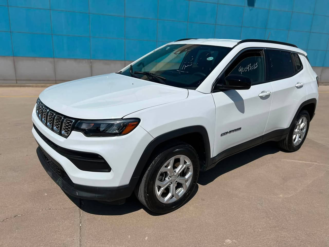 جيب كومباس موديل2024 مواصفات4x4
***********☎️
بونيد جملغ صبغ بدون دواخل يرباك سيستم 
مواصفات 4x4 بصمه شاشه كاميره حساس رادار 
كوشن جلد تحكمات ستيرن تحديد سرعة 
تبريد مركزي  سياره جديد بدون مصرف بعدبيها هواي مواصفات 
 سعر 145$ورقه مجال
