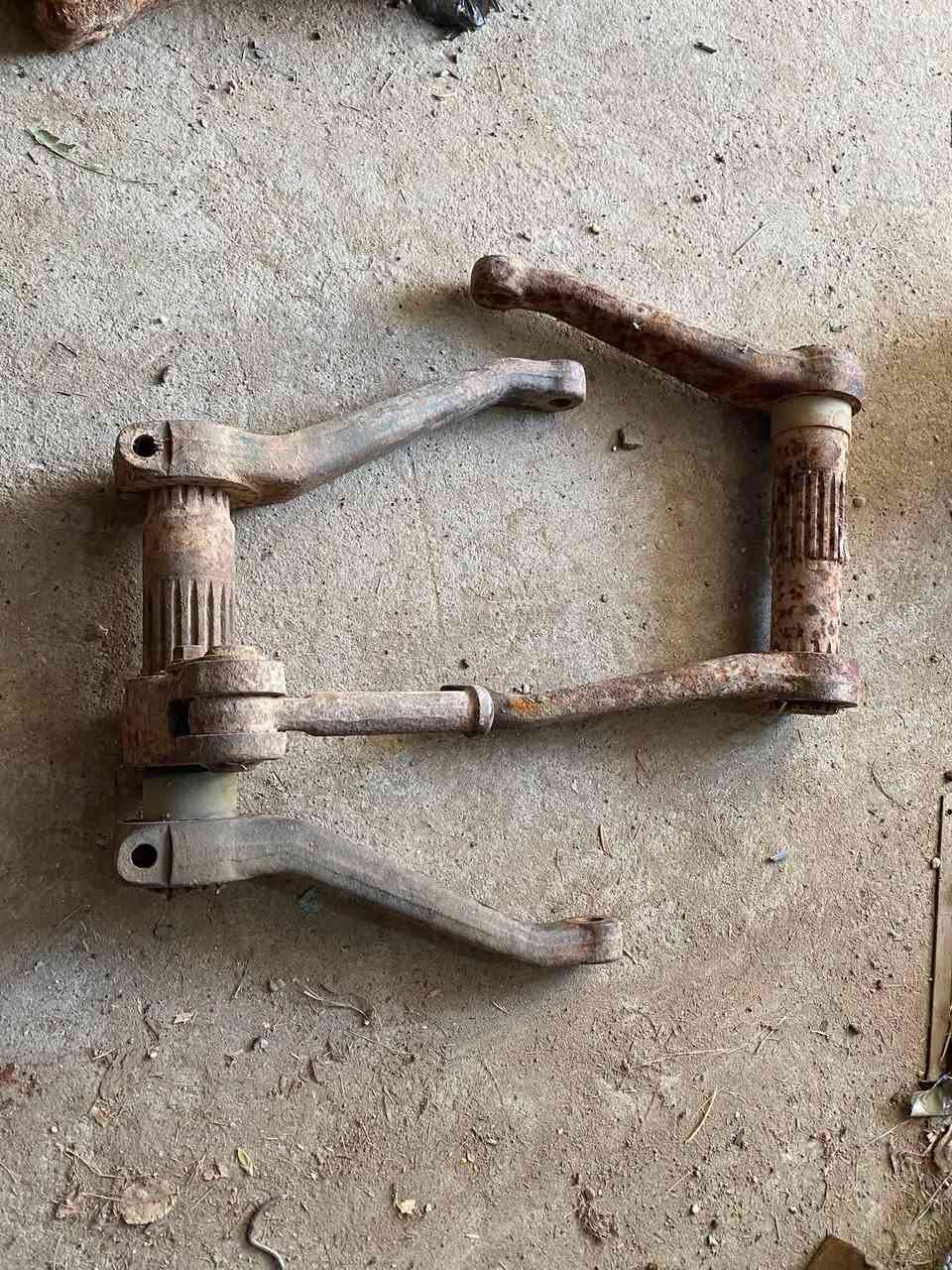للبيع • قطع غيار