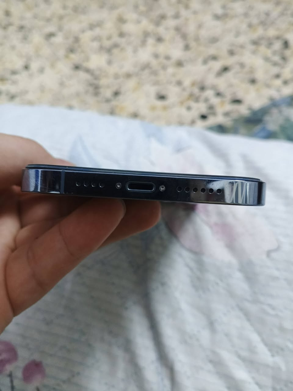 سلام عليكم 
للبيع جهاز ايفون 13 pro max 
الجهاز مكفول حاسبه نورمال تك سيم 128 امريكي 
بطاريه 84 مامرفعه ولا مبدله
النظافه 98 
السعر 650 الف قفل جماعة ال600 ما ابيعك
مكاني موصل
الراغب بل شراء يتصل على الرقم و بي واتساب ماجاوب خاص مكلف بل نشر الرقم
***********

