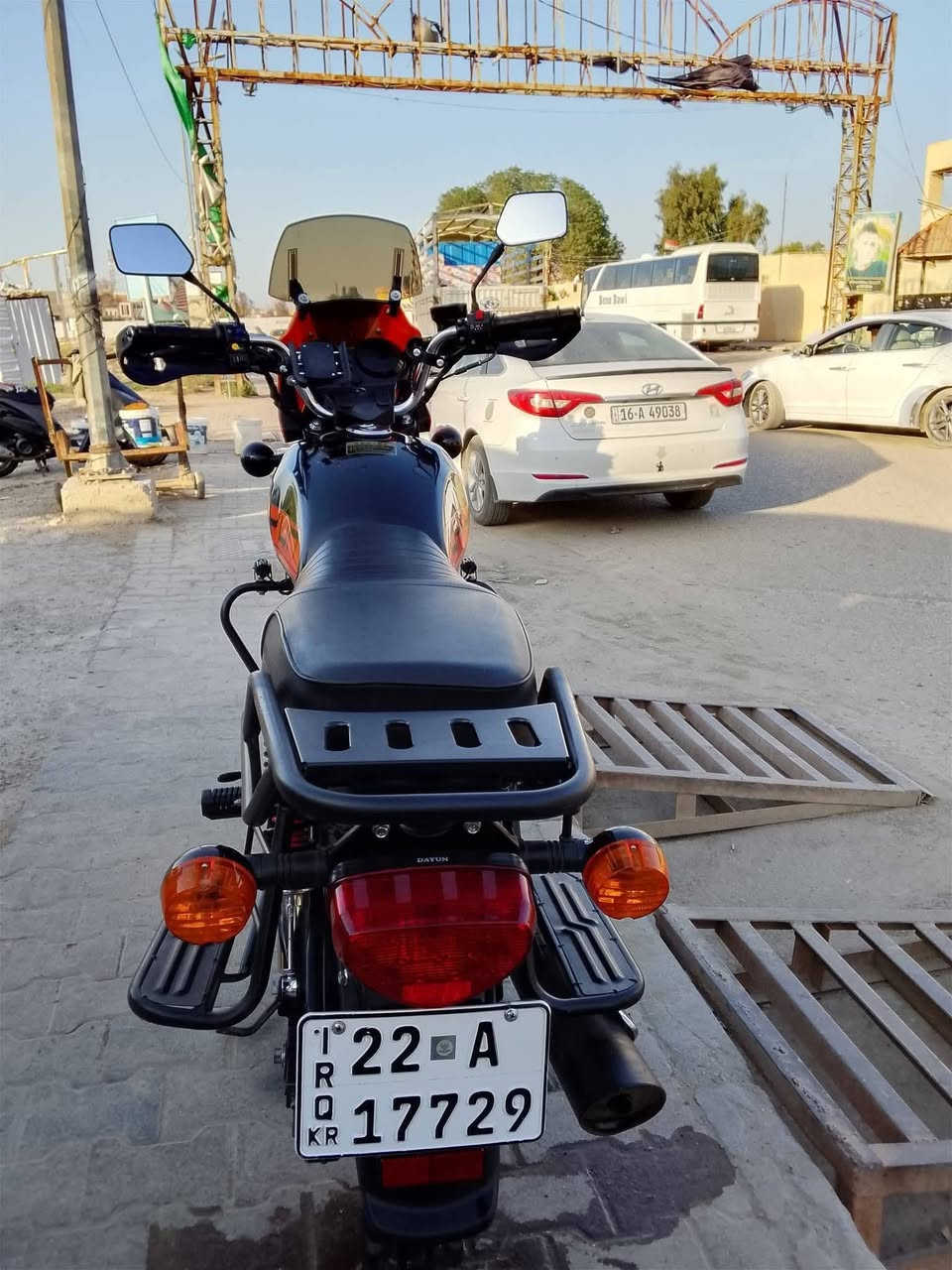 سلام عليكم دراجه دايون للبيع امرقمه موديل 2025سعر2300وبيهاامجال دراجه مكفولة كفاله عامه اي نقص مابيها عنوان الديوانية رقمها اربيل رقم الهاتف ***********
