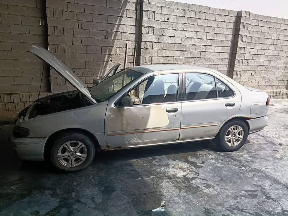 نيسان سني  95   كير اوتو 
تحويل مضمون باسمي 
السعر 20$ 
السيارة تمشي بيها نواقص قليل الشراي يتفضل
***********
