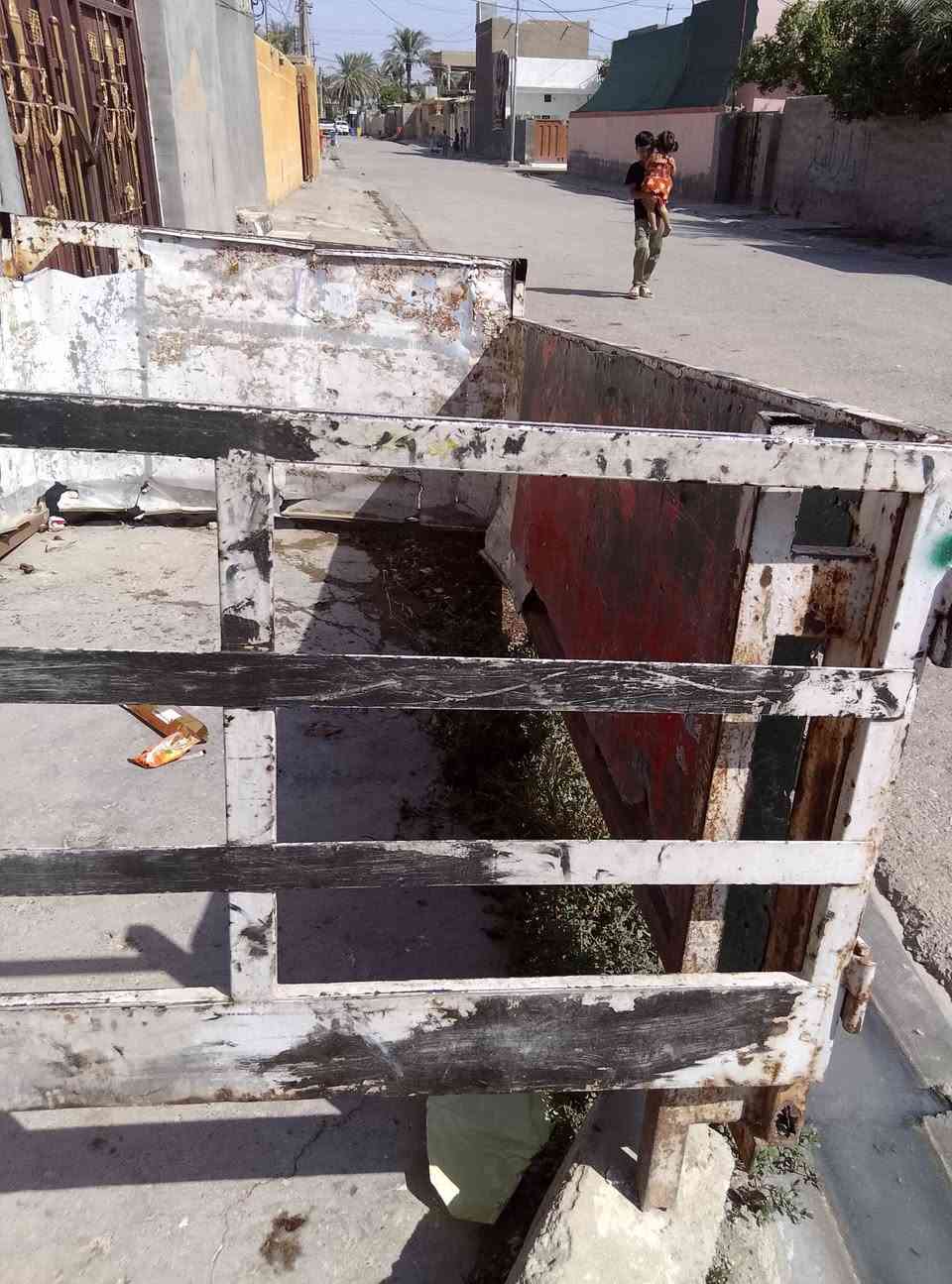 محجر • نثيه