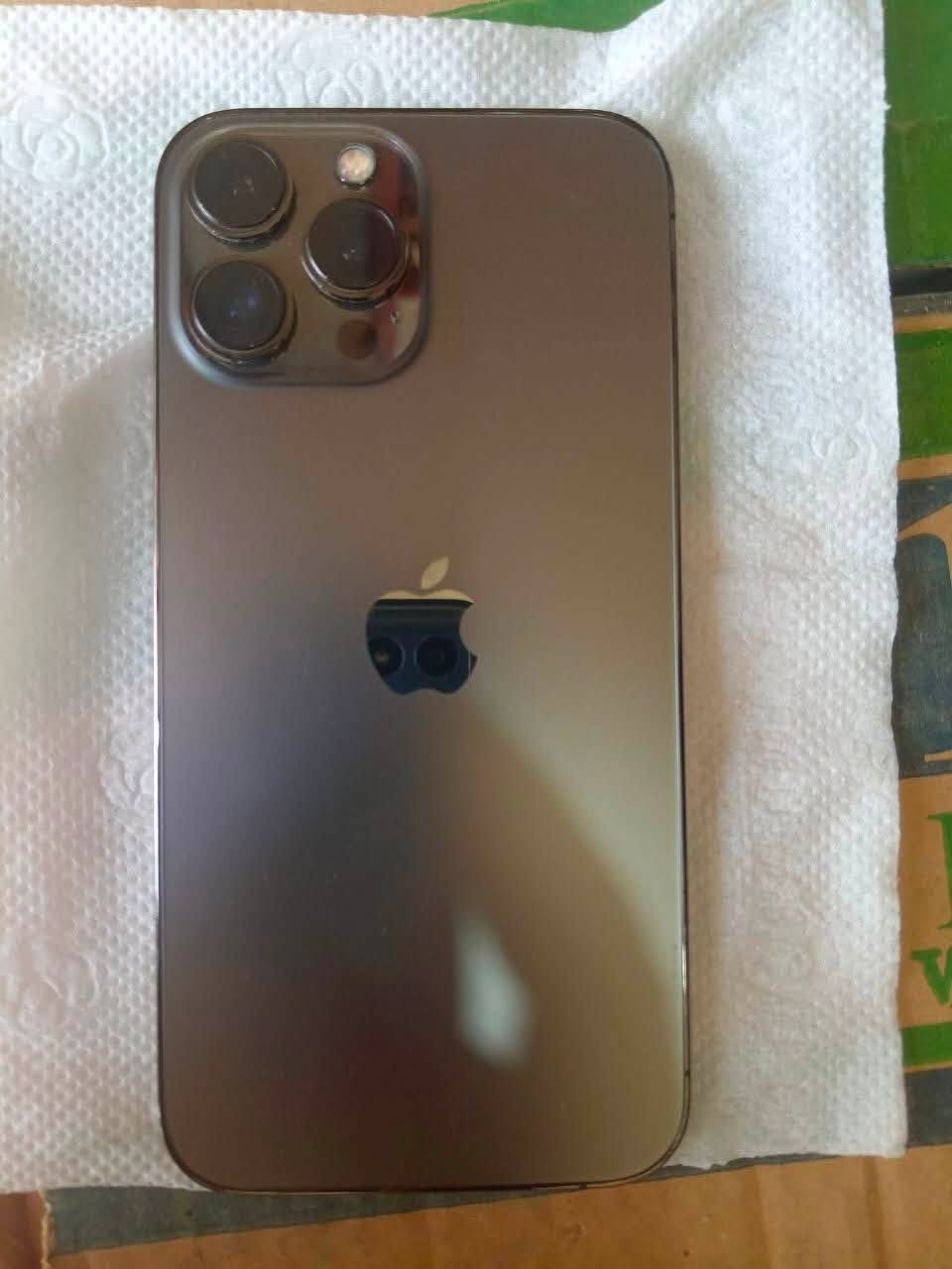 13 برو ماكس 📱
المواصفات:
الذاكرة: 256GB
اللون: Graphite رمادي غامق
البطارية: 95% اصلية مكفولة 🔋
الحالة: نضيف 100% ما بيه خدش
مكفول: ما مبدل بيه ولا قطعة - افحص بكيفك 3uTools
الملحقات: شاحن فقط
النسخة: امريكي LL/A

للاستفسار التواصل ***********

