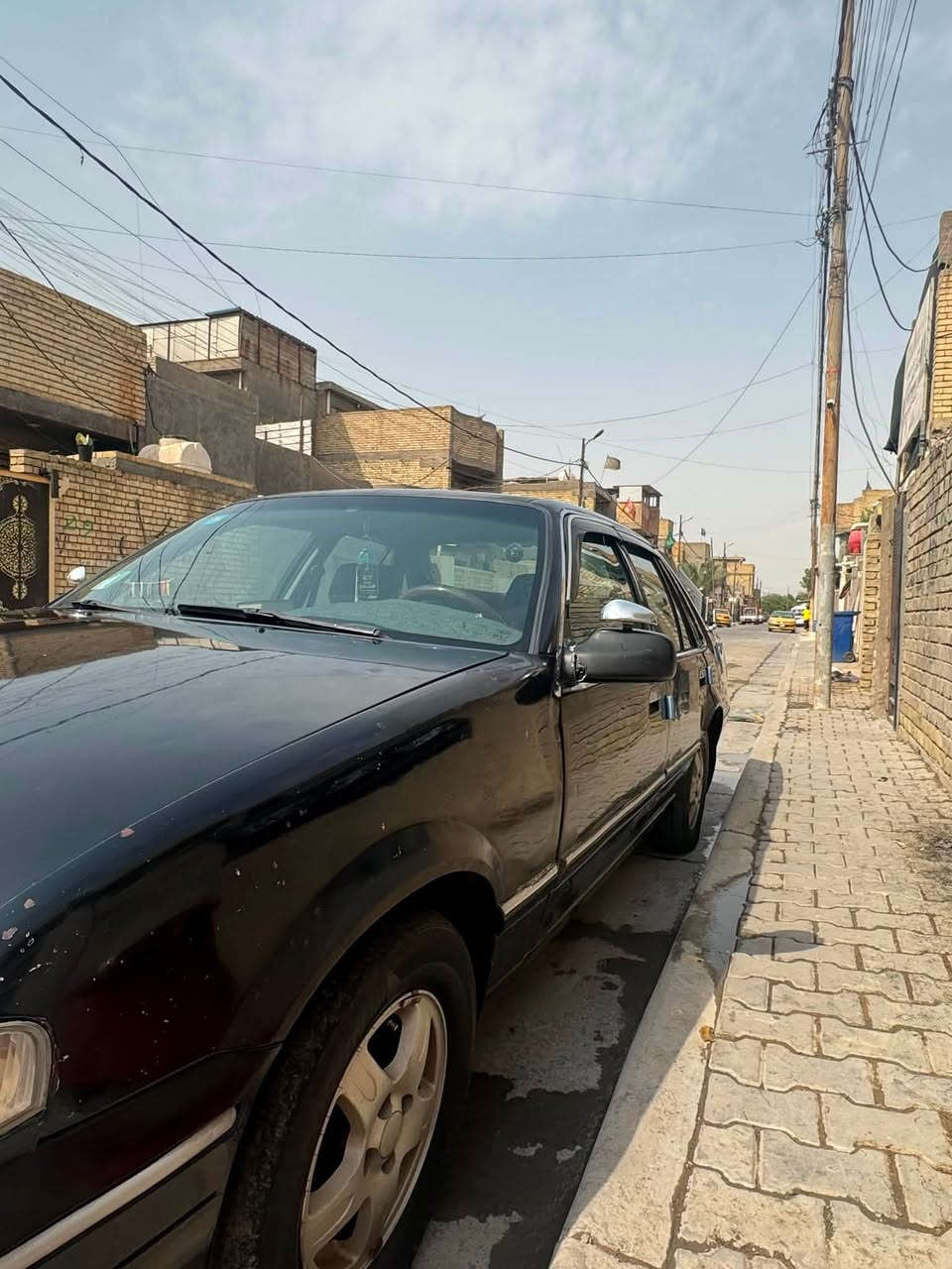 السلام عليكم عندي ابرنس البيع السياره مكفوله كفاله عامه 
ورقم بغداد انكليزي بسمي السياره وشراي يجي خاص 
واتساب ***********
سعر 33وبيه مجال
