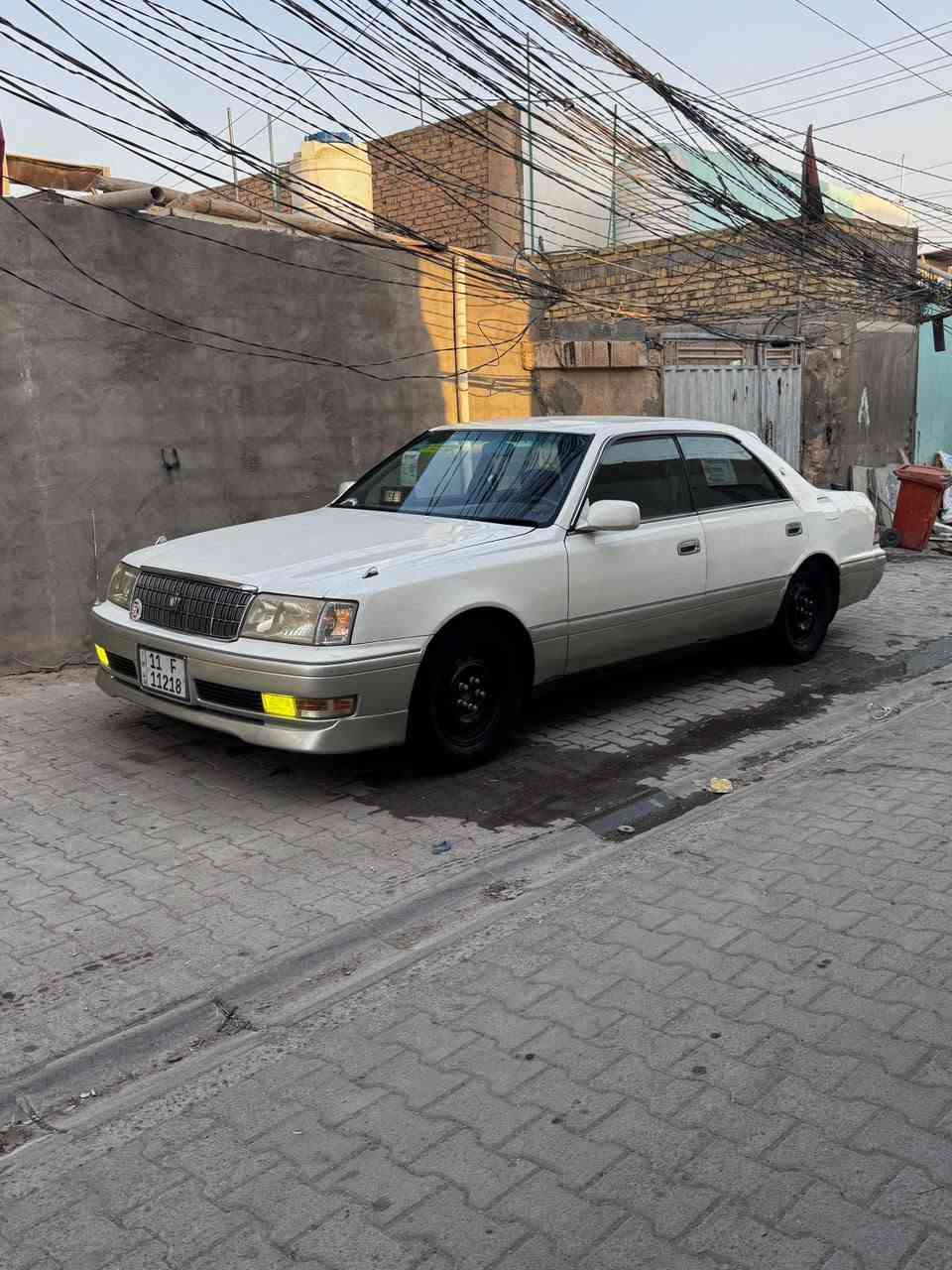 سلام عليكم
راس الثور فلات للبيع موديل93 تراهم مراوس 
كفاله من كص واصوليات ونقل جثة بيها ضربه بل جاملغ خالفي ابيعك جعب ومعمر ما مبين رقم انكليزي بغداد بسمي 
شاصي 55 غرفه جديده مكينه 3000فيشتين  
اريل خلفي 
لايت زنون عالي وناصي 
قواعد ارقام امامي وخالفي 
ميز طعام 
برده خالفيه
دمام خلفي 
ويل ليزري 
شاشه اندرويد

مكان النجف 
السعر 93وبيها مجال  او اتصل على 
الرقم ***********
