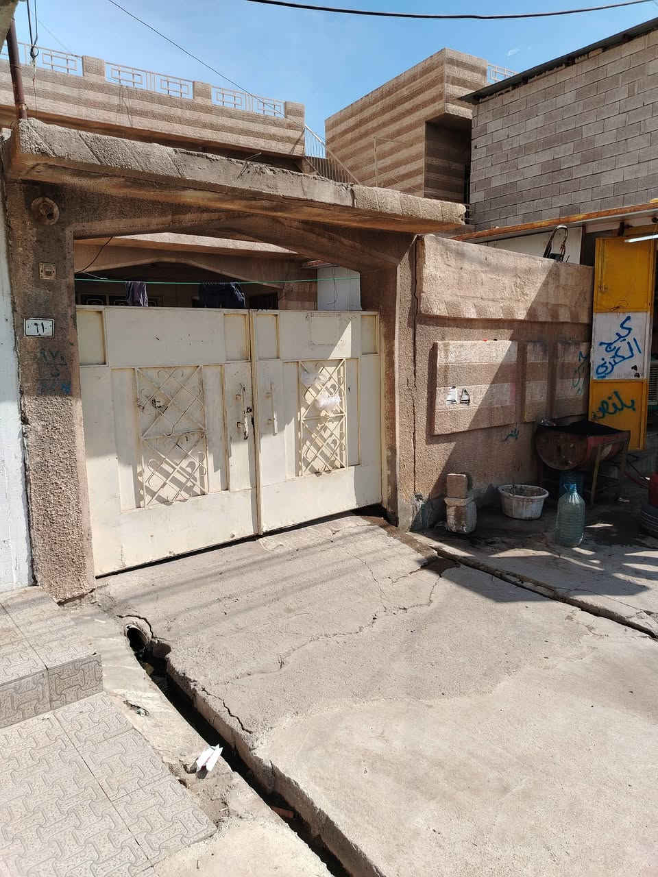 بيت للبيع موصل حي الوحدة الشارع العام قرب مستشفى السلام مقابل عمارة التوفيق مساحة ٢٤٥ متر واجهة ١٤ السعر ٤٤٠ مليون للتواصل ***********
