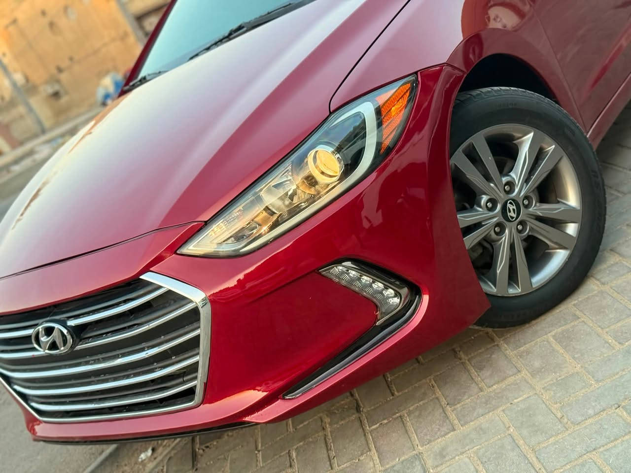 سلام عليكم
الانتره موديل 2017 فول فول موصفات
المواصفات 
مانع انزلاق 
حساس ضغط الاطار   
تحكم ستيران صوبين 
شاشه كبيره كامره 
4 دسك
مثبت سرعه
 مكينه و كير كفاله
السعر 55$
الرقم ***********
