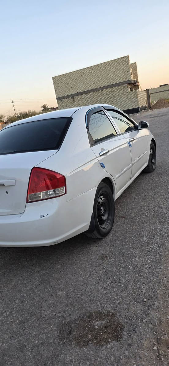 السلام عليكم كيا سبكترا 2009رقم كربلاء باسمي بيه حزام صبغ للجماليه مكينه كير تخم تاير حداديه تبريد كله جديد السعر 78وبيه مجال بسيط مكاني كربلاء ***********
