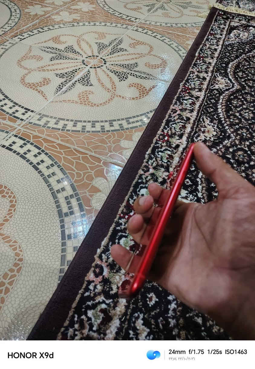 آيفون اكس ار • احمر • ٦٤