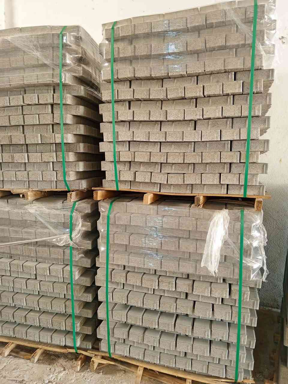 معرض نعمه 
للمقرنص كربستون سواقي 
كربستون قياس ستندر 
ساقيه 33×50
مقرنص طابوقه 
مقرنص I سكشن (عظم) 
متوفر لدينا كميات مفتوحة 
لتجهيز المواد إلى موقع العمل
للتواصل على رقم الهاتف 
***********
عنوان/ كربلاء المقدسه شارع الحولي 100 
مقابل القنصليه التركية
