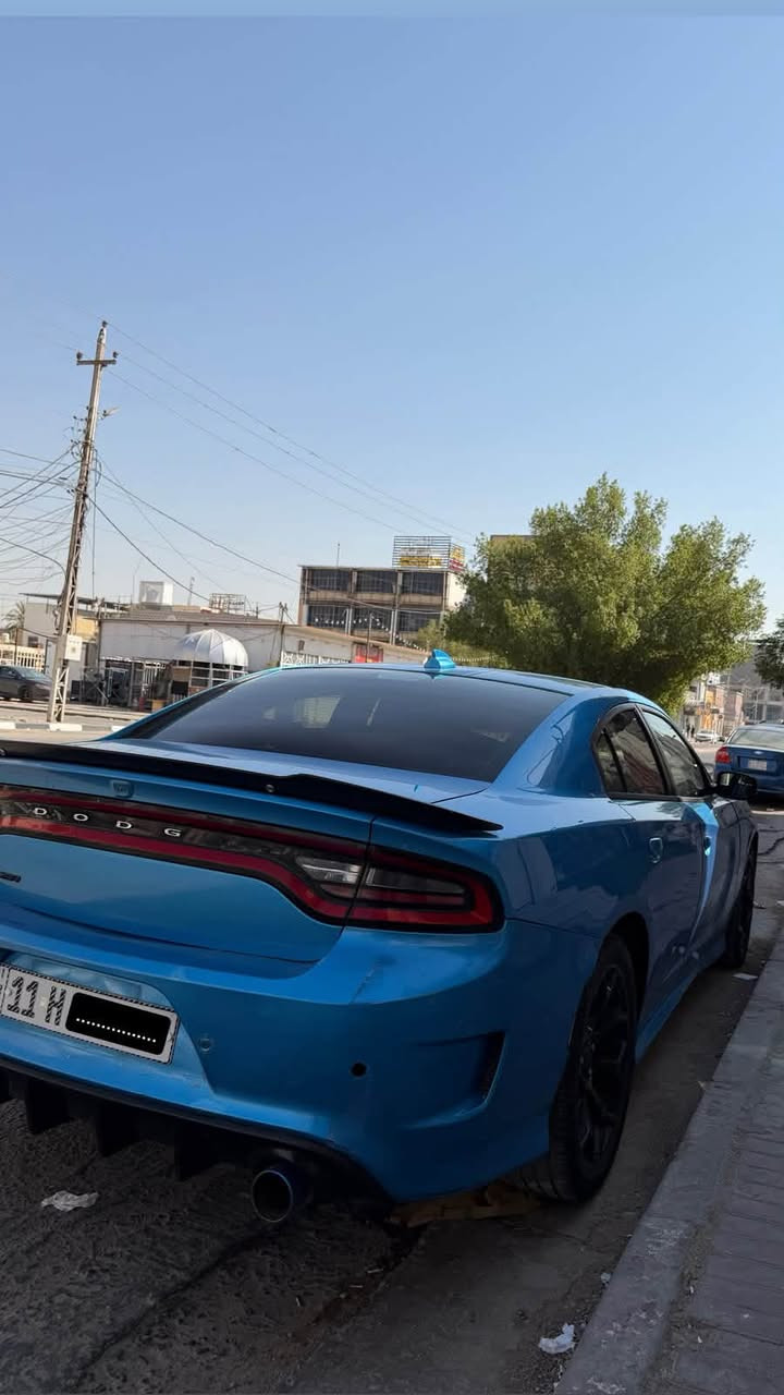 سلام عليكم 
جارجر لون بحري مديل 2018 للبيع 
مواصفات sxt معروفة 
رقم بغداد باسمي 
*********** 
صور الحادث والسونار بالمنشور 
سعرها 167 وبيها مجال للشراي 
مكان السيارة النجف قرب دوره القضاة 
وبخدمتكم
