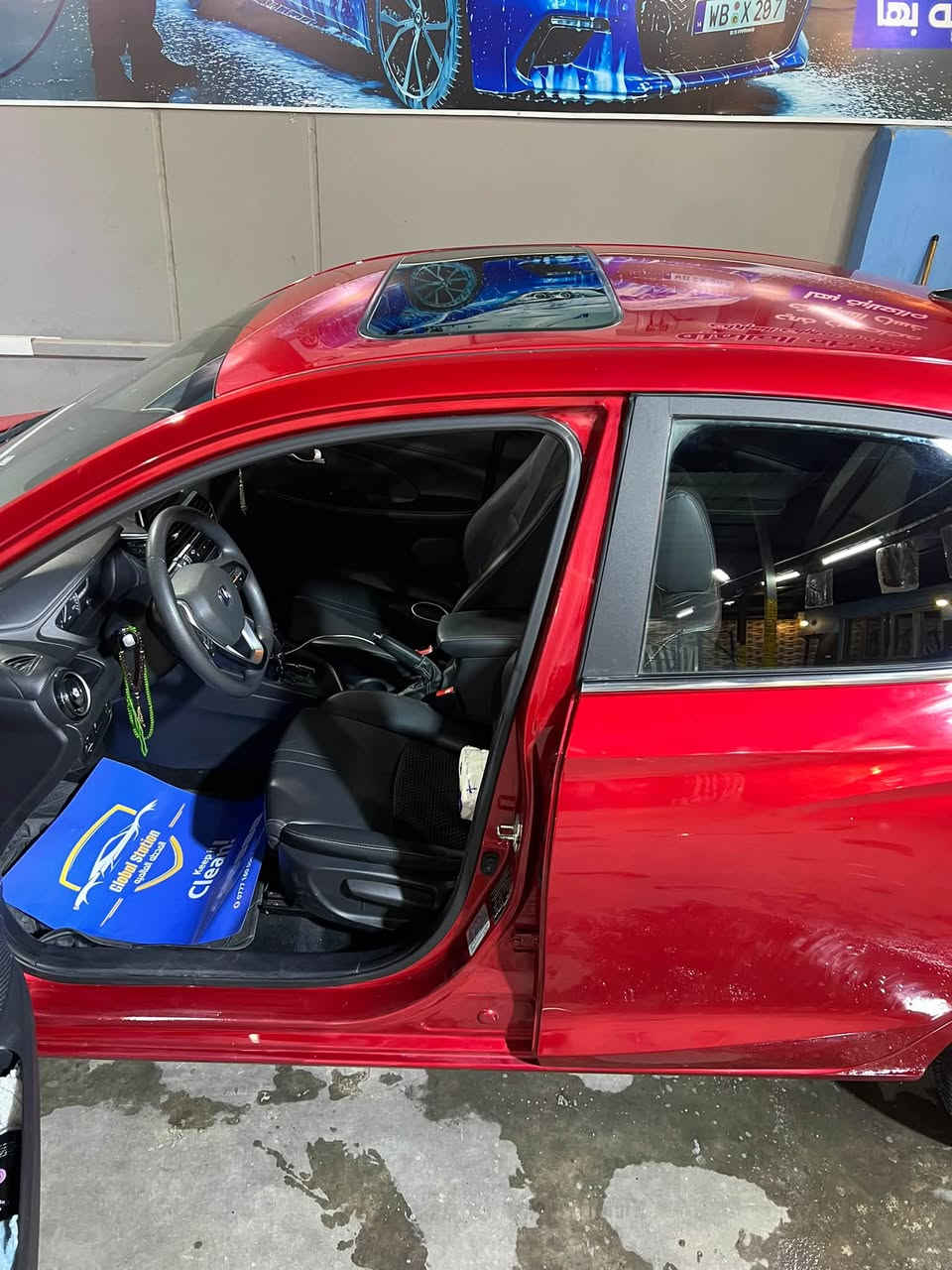 شانجان ال 7 2024 ماشيه 84 الف كيلو السياره جاهزه من كلشي بيه بارد بسيط بالجاملغ الايمن بدون صبغ بعدهة داخل ضمان الشركه السياره استخدام شخصي كير مكينه تبريد صدر خير من الله السعر 100 بدون عموله قفل 
***********
متوفر واتساب ورصيد
