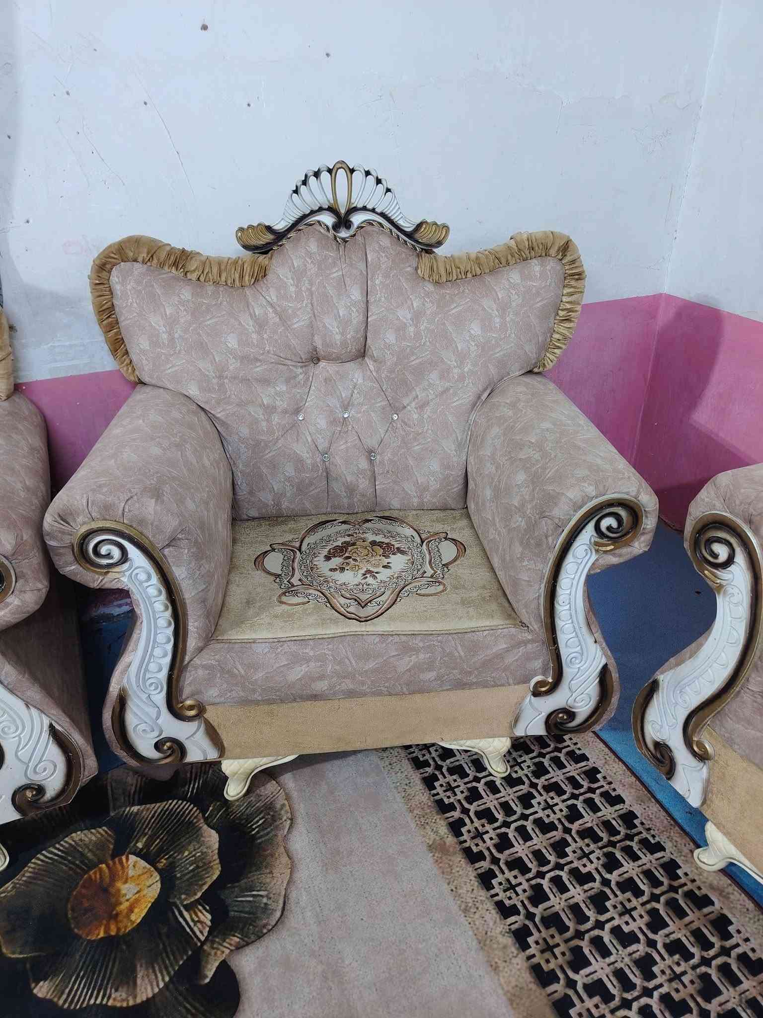 صوفا ملكي • ١٠مقعد • توصيل كربلاء