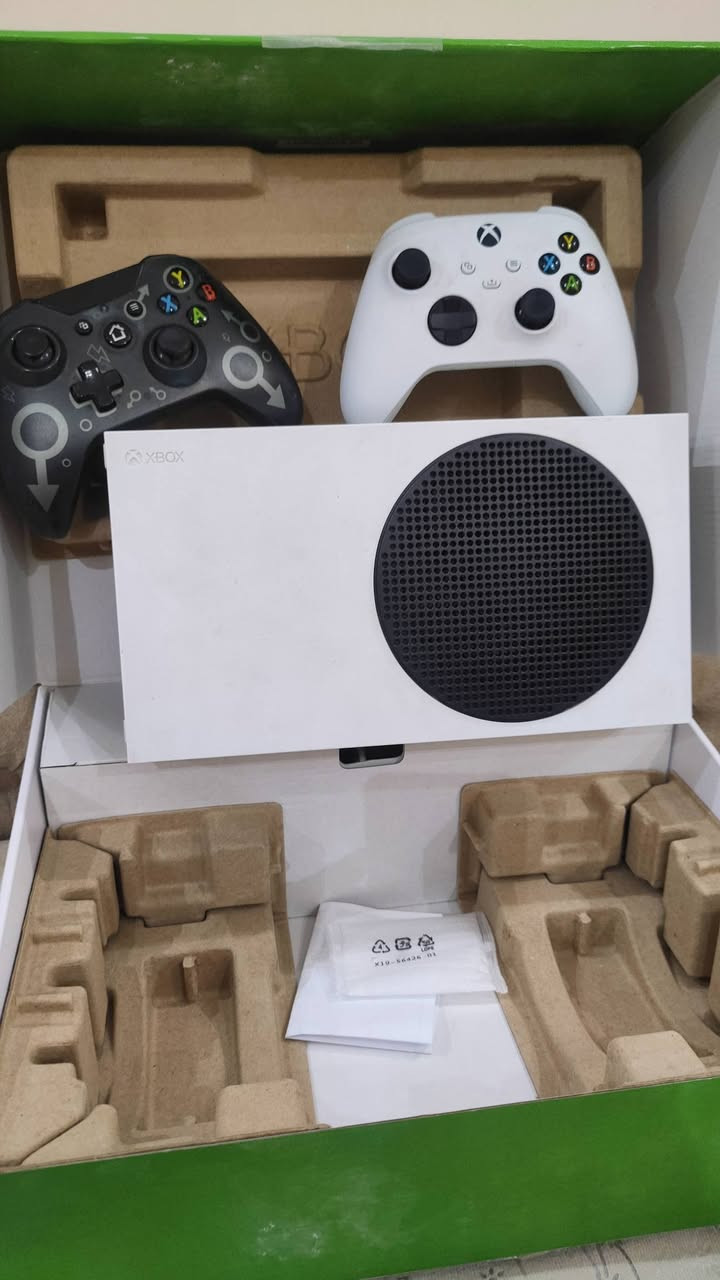 السلام عليكم
جهاز Xbox سيريس اس نظيف وما مفتوح
استخدام قليل مع كامل الملحقات الاصلية
مكاني بغداد
شاري تفضل خاص وتدلل ***********
