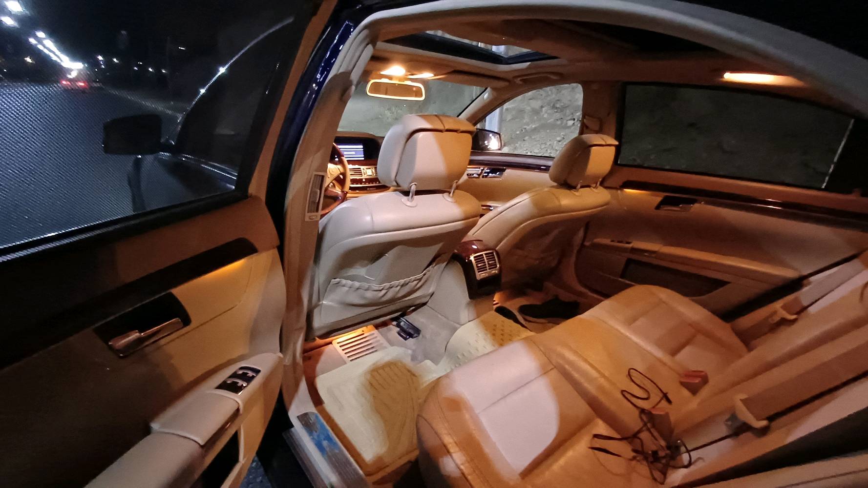 السلام عليكم  مرسيدس موديل 2013 . S550.فول موصفات  ما عدا ناضور ليلي.  5 قطع صبغ ابيعك صبغ حزام ... سنويه بسمي... السعر 185 بي مجال بسيط ..تواصل واتساب***********..