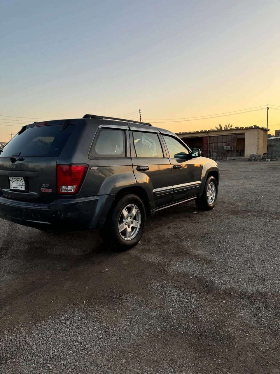 جيب شيروكي لاريدو 2007 للبيع
الموديل: جيب لاريدو (Jeep Laredo)
 سنة الصنع: 2007
 المحرك: 3.7L (تنقص 1 لتر زيت بالشهر)
 الحالة الخارجية: مصبوغة عام
 الحالة الميكانيكية: حدادية وصدر جديد بالكامل
 الرقم والسنوية: رقم بغداد / السنوية ساقطة
 المكان: ذي قار
للتواصل والاستفسار:
 رقم الهاتف: ***********
السعر : 70$
