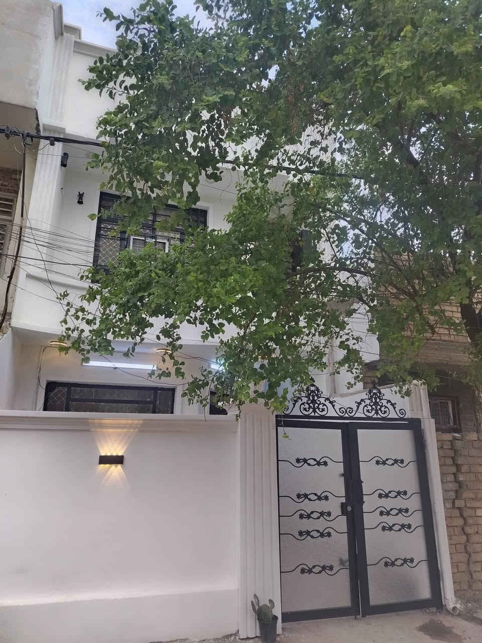 بيت للبيع • ١٠٠م