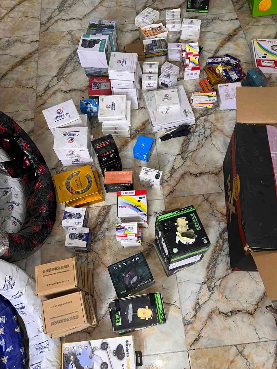 السلام عليكم قبل فترة فتحت محل بيع ادوات دراجات بوكسر ودايوان وايضاً  وموجود الرفوف وعدة التصليح ودريل فتح وشد لقم اصلي وايضا
 رفوف المحل ابيعهم بسعر جملة مكاني الدورة الطعمة اللي حاب يستفسر اكثر موجود هذا الرقم بي واتساب ***********
