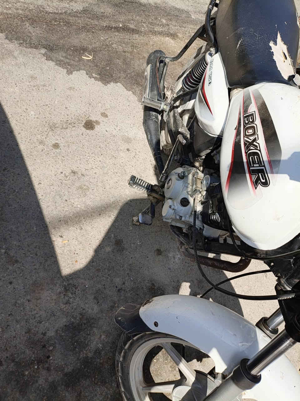 دراجه بوكسر مديل 18دراجه كاعده عوزه باتري وبيه خربطه للماكنيت السعر 750وبيه مجال الرقم:***********
