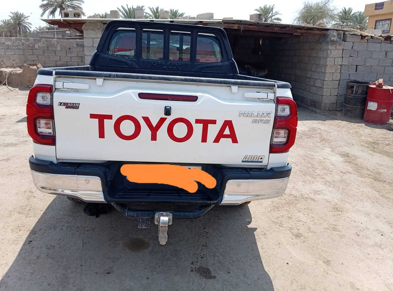 السلام عليكم سيارة فور ويل رقم سليمانية ماشية ٤٠ الف كير عادي 
موديل ٢٤ بعدها على وضع شركة ماعدا خدش في باب خلفي من جهة يمنة موضح بل صورة وباقي كفالةعامة
مغلفة ppf رايدها ب ٣٠٠ ورقة تليفون ***********
