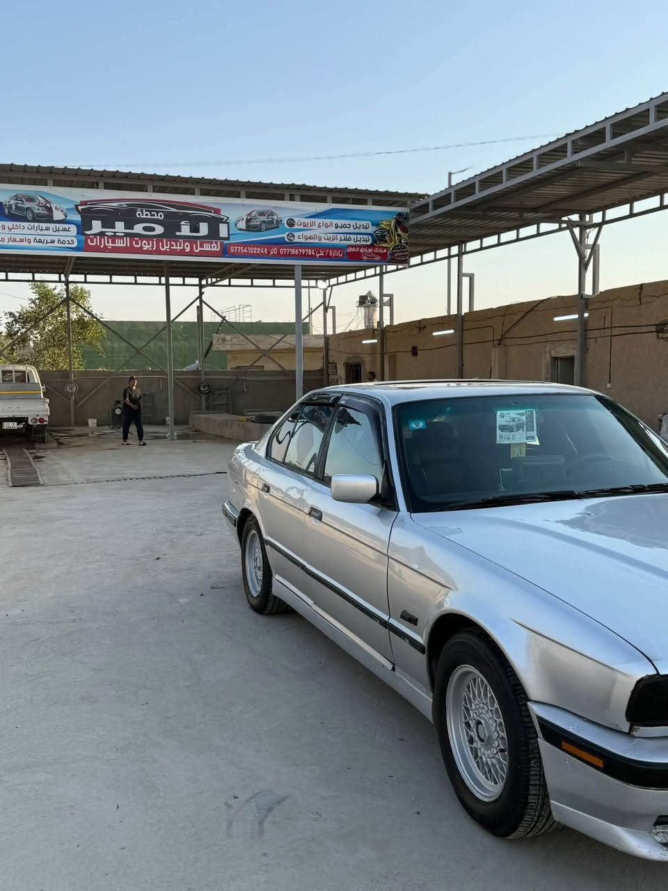 السلام عليكم بيم 525 مسكر عدل موديل 91 سياره مصبوغه عام جماليه تبريد ثلج فيتبم جديد رولات محرك جدد قوايش جديده زنون عالي جديد بجم عريض رقم بغداد دولي باسمي تحويل  مباشر السعر 49 وبي مجال قليل العنوان بغداد ***********
