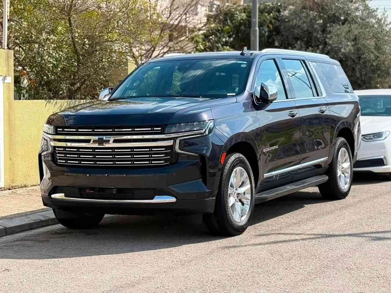 بسم اللّٰه الرحمان الرحيم سلام عليكم تاهو سوبر بان موديل 2023 بريمر فول مواصفات كلين تايتل ماشيه 177 الف كيلومتر تخم تاير جديد وياه خط تك بغداد السعر 43.000

***********
