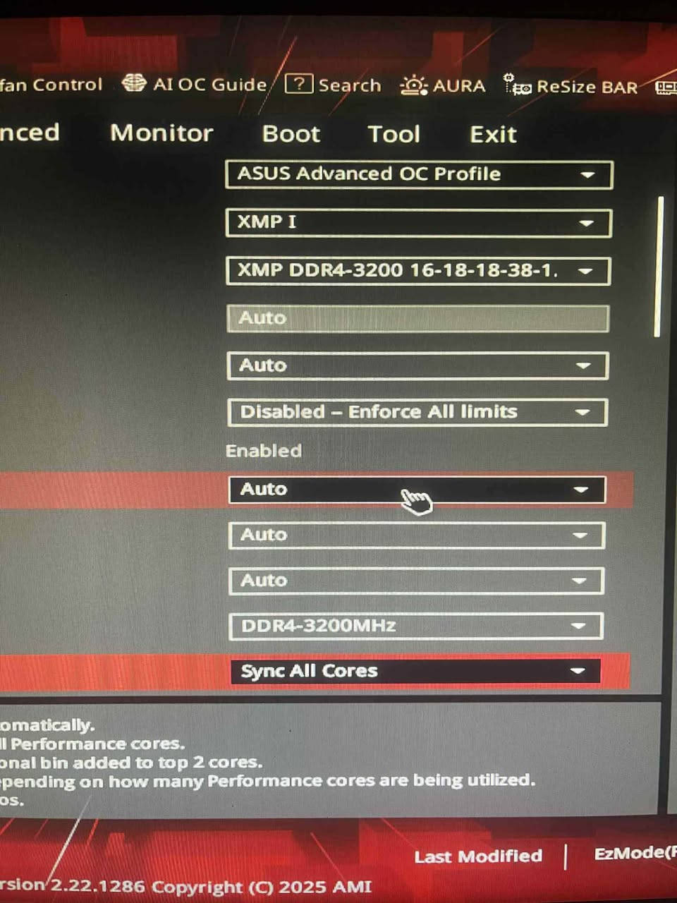 السلام عليكم 

عندي هذا الi9 13900k على العدادات البورد الطبيعي يسوي blue screen بس من تسوي 5.4ghz و هاي العدادات الحاطهن بل صورة شغال طبيعي اي مشاكل ما بي للبيع  
السعر 350 الف مكاني بغداد ***********
