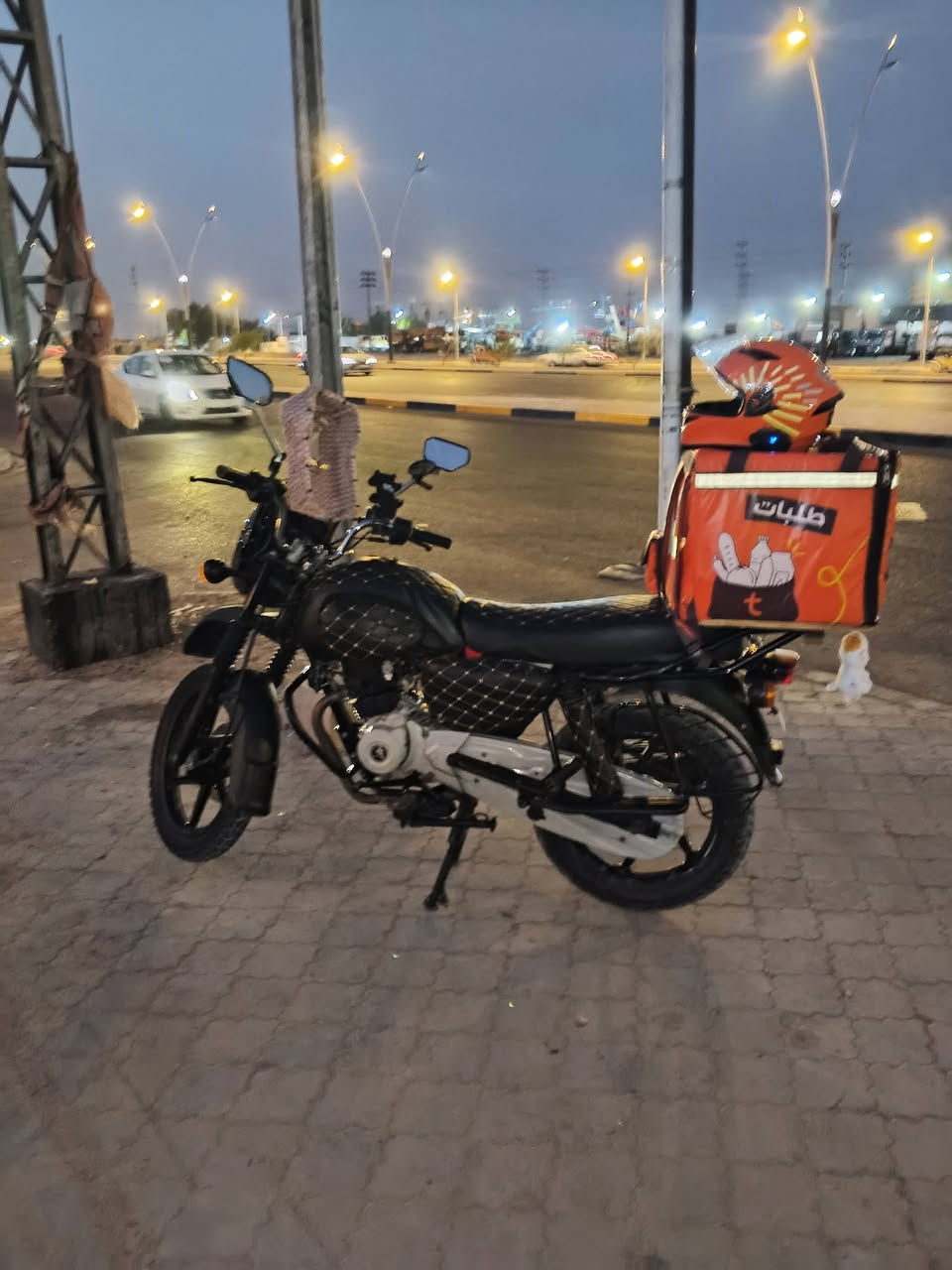 ات سلام عليكم دراجه بوكسر ادواد للبيع دراجه كبل للشارع ربع ماتصرف عليها لايت زنون كهربائيات شغاله كلها رباعيه مكينه ناعمه مجفتته تجفيت شركه سعرها ٩٥٠ الف عنوان بصره زبير للاستفسار ***********
