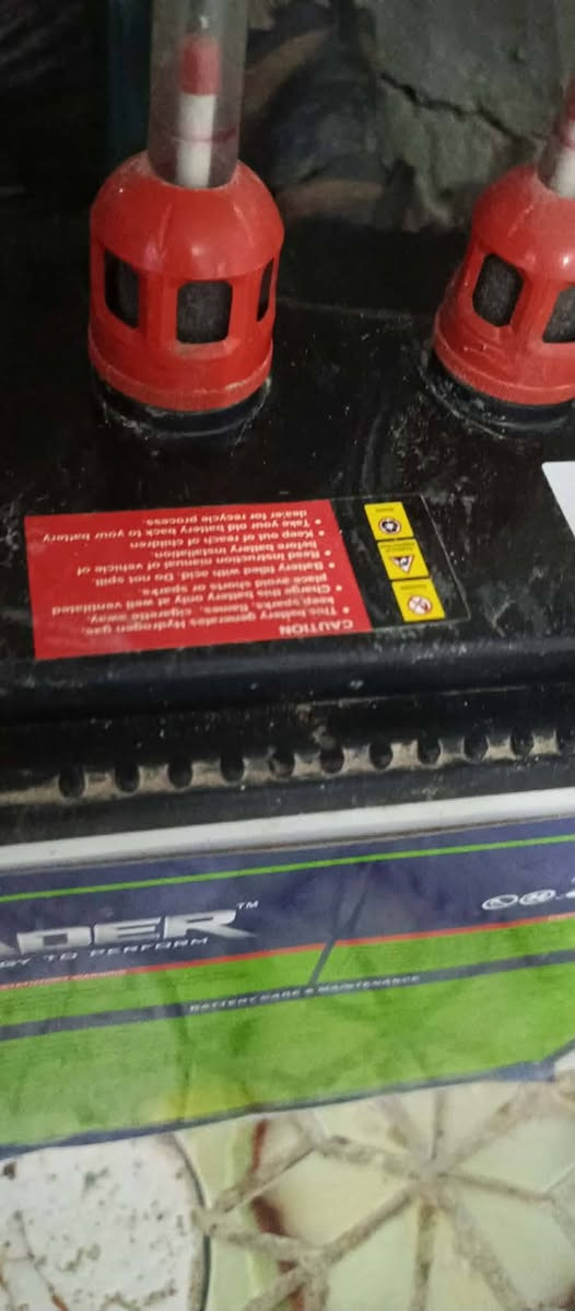 السلام عليكم عاكسة 24 وبطارية 200 امبير السعر 250 الف بغداد سبع البور ***********
