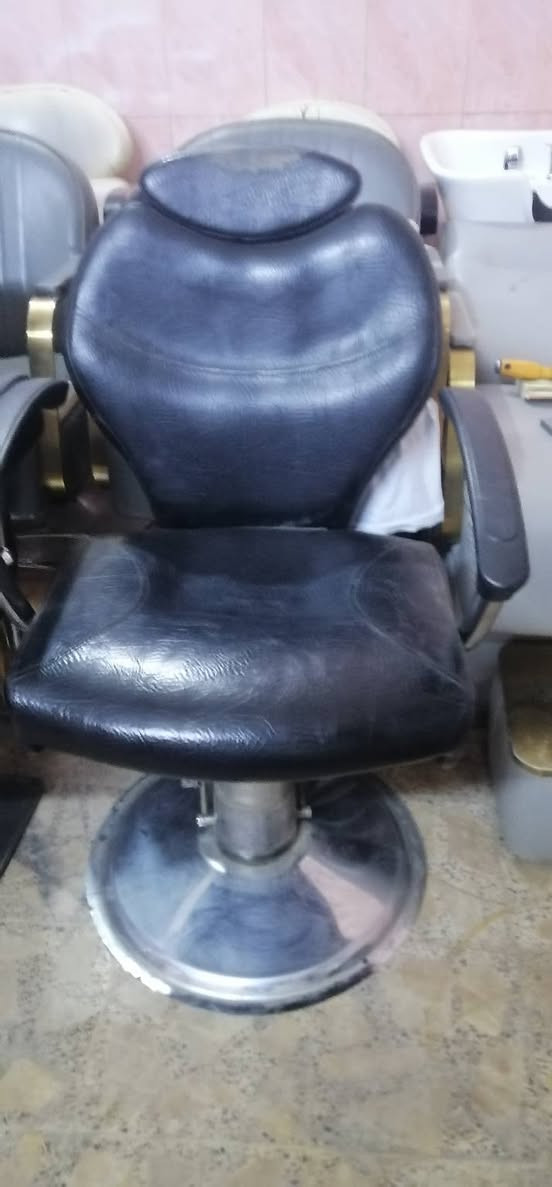 السلام عليكم غراض مستعمله للبيع بغداد حي القاهره ***********
