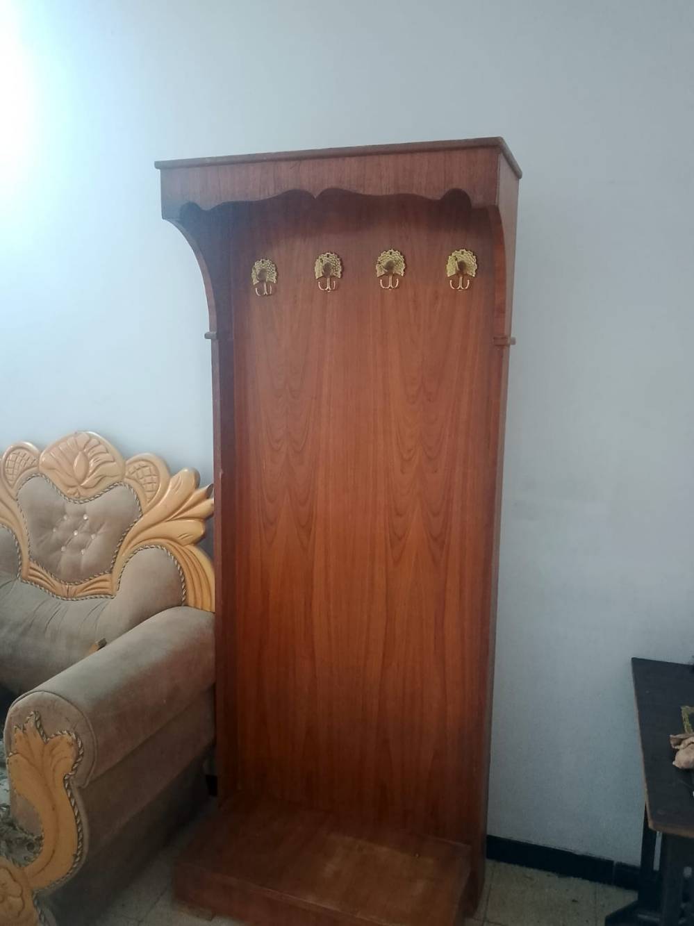مغسلة • مرايات • جرباية