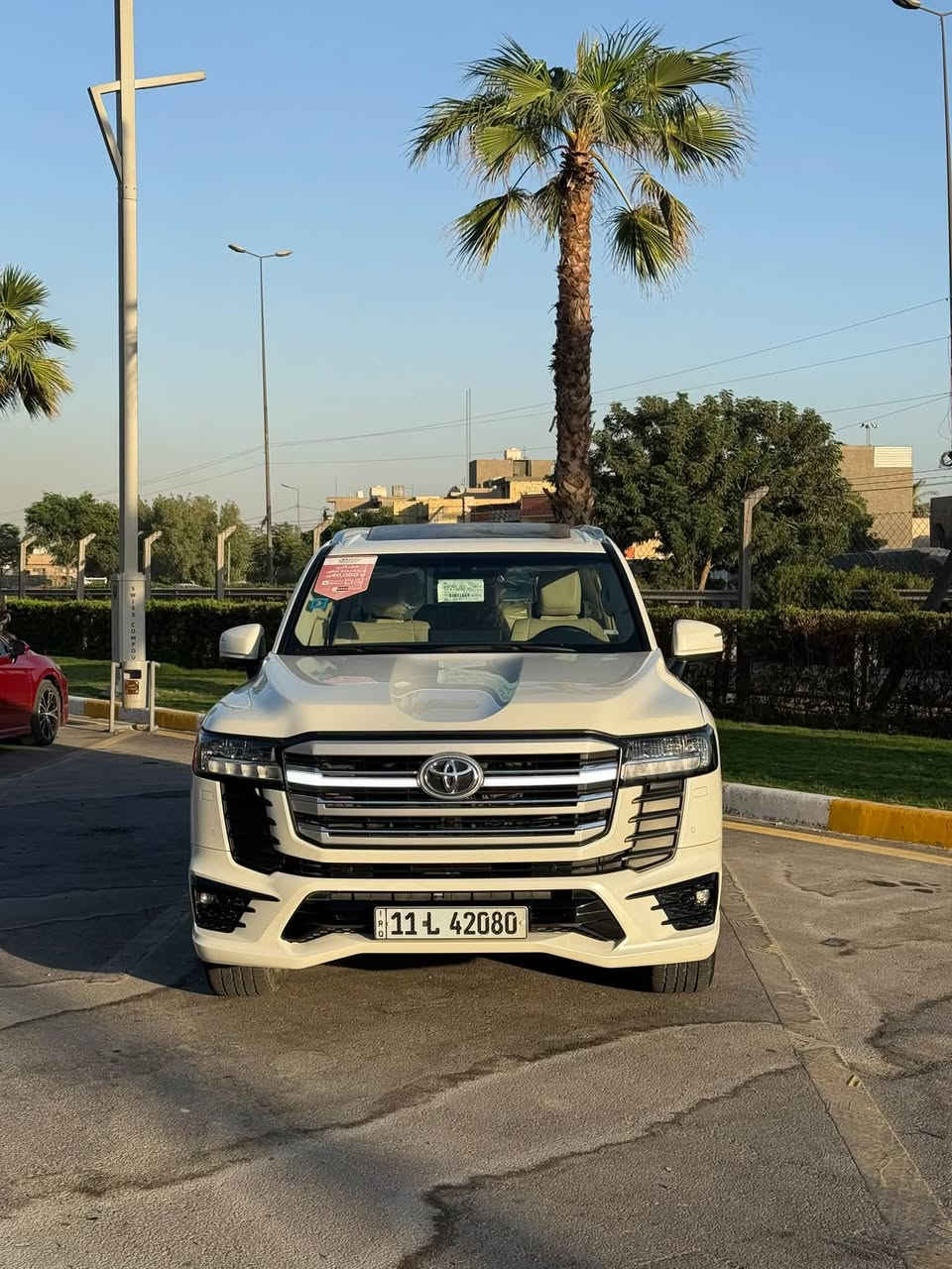 السلام عليكم 
للبيع لاندكروز gxr لمتدد بلادي فول مواصفات1/1
سياره مكفوله كفاله عامة 
ماشيه50.000
السعر70.000 وبيه مجال
مكاني بغداد 
***********
