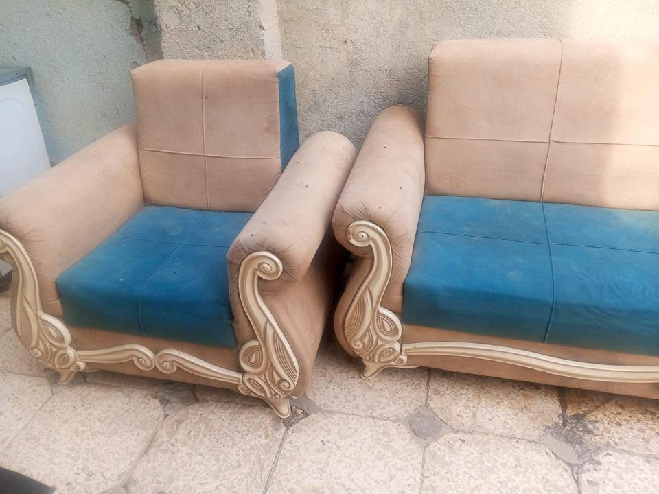 مدينة الصدر • قنفة خشب زان • ميز طعام
