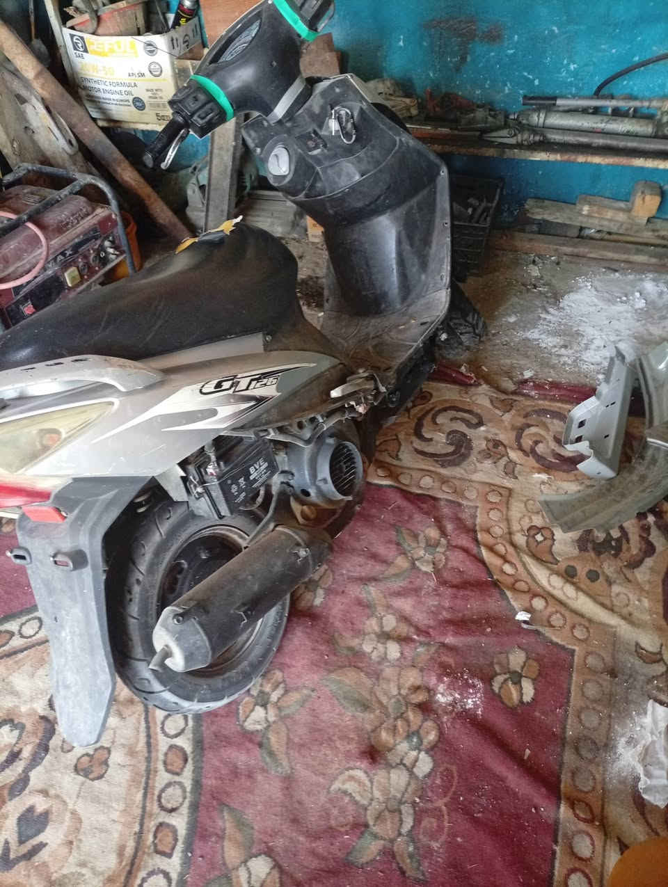 دراجه للبيع او مراوس بيه خيط بخار كله شغاله سعر 150ه***********

