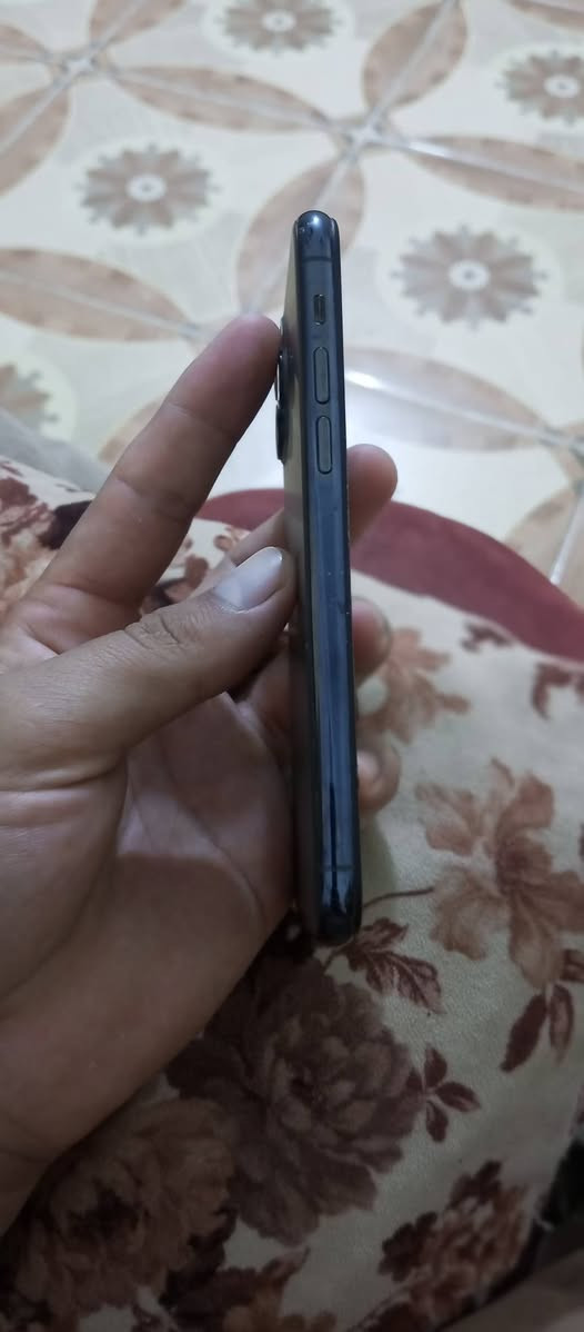 ايفون 11 برو • بطارية 100% • بيع/مراوس