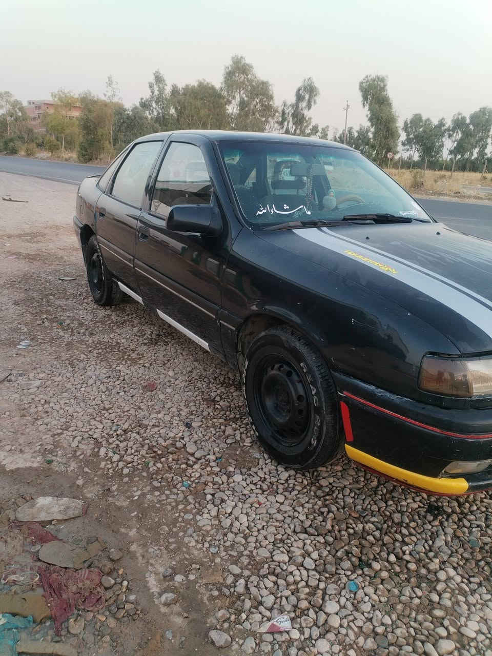 سياره فيكترا للبيع موديل 95 محرك حجم 18 سياره نظيفه حيل فيها دفتر بنزين السعر 42 وبها مجال المكان داقوق استفسار اتصل ***********
