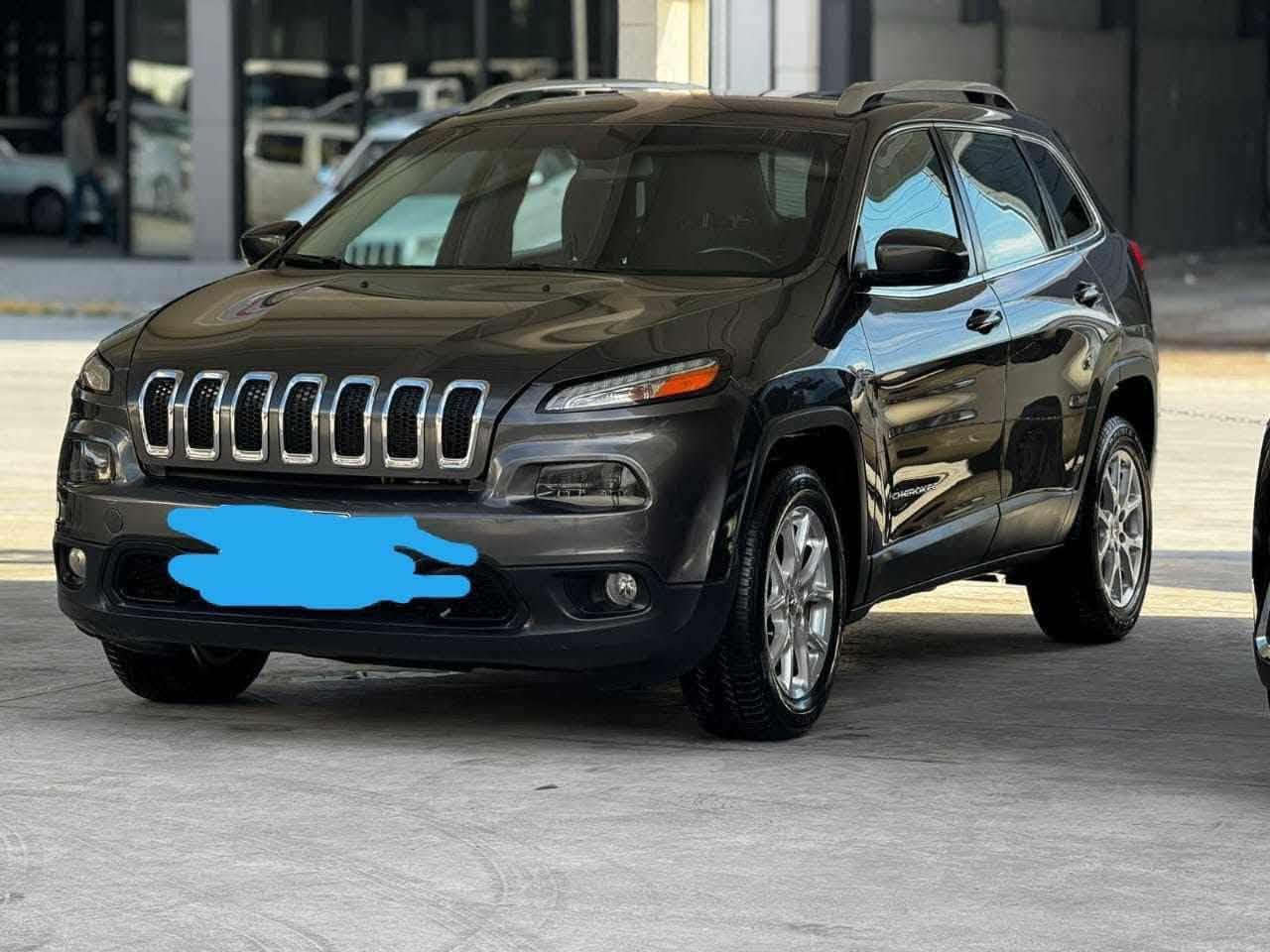 🔥🚙 للبيع جيب شيروكي بزون 2017 🚙🔥
🇺🇸 الموديل: 2017
⚙️ المحرك: 3.2 V6 – 6 سلندر
🔄 دفع رباعي 4×4
رقم شمالي سنويه راقم جديد تحويل مباشر 
📍 المكان: بغداد – بسماية
✨ المواصفات:
▪️ ماشية 62 ألف ميل
▪️ كير + محرك مكفولات
▪️ ضرر قطعه  صبغ بالعراق دير جاملغ خلفي سونار بالمنشور 
▪️ صور الحادث موجودة بالمنشور
▪️ تبريد + تدفئة كشنات
▪️ هيترات مرايا جانبية
▪️ تبريد قطعتين أمامي وخلفي
▪️ شاشة حجم كبير بلوتوث
▪️ سايد بريك بصمة
▪️ LED حاجب + زينون
▪️ كاميرا خلفية
▪️ حساس + رادار خلفي
▪️ دبل اكزوز
💰 السعر: 117 ورقة
🔥 وبيها مجال 
📞 للاستفسار: ***********
📍 العنوان: بغداد – بسماية
