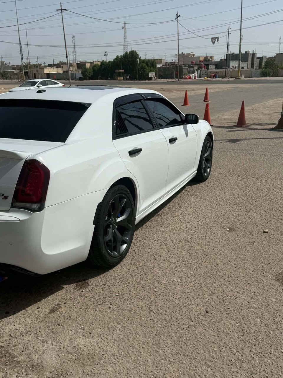 ياهلاً وسهلاً في الجميع
اوباما 2023 خليجي 
85k
نظافة 100%
اي نقص مامتواجد 
فول مواصفات لل اخير 
300s
حالياً مكان السيارة بصرة 
*********** 
السعر 372 المجال حك الجيه فقط
