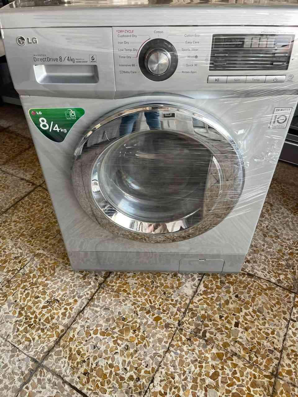 غساله LGنيطف فول 8كيلو بخار بي نظام مكوى LGلاصلي بشرط شغل او فحص او نيظف اي ستفسر عل ***********
