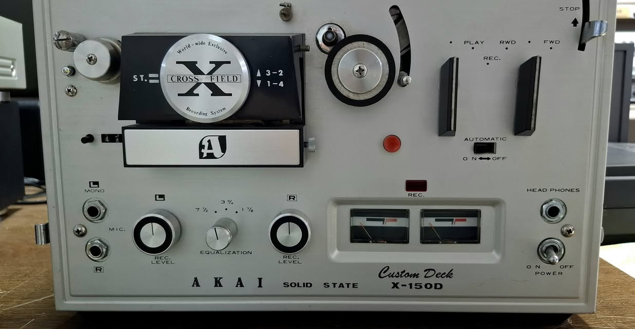 AKAI X 150 D
تیب بكرة اكای 150 دی
انج 7
سرعة  2
تراك 4 
نظیف و شغال 
مركز اربیل للصوتیات  عنوان اربیل سوق منارة
واتس اب / ***********

