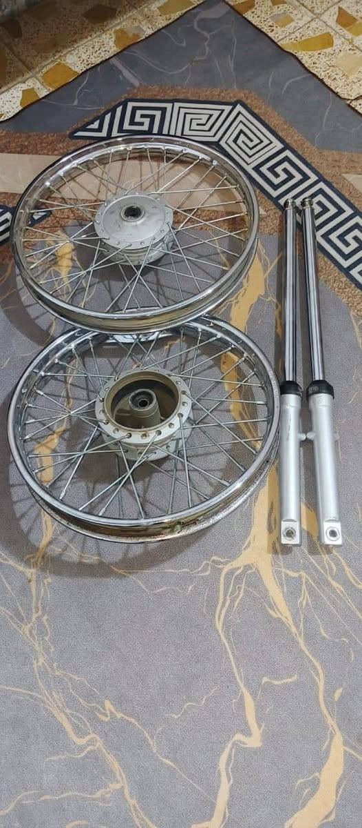 سلام عليكم زوج وياله و دبلات نضاف شوف عينك سعر ٧٥ بيهن مجال رقم ‏‪***********
