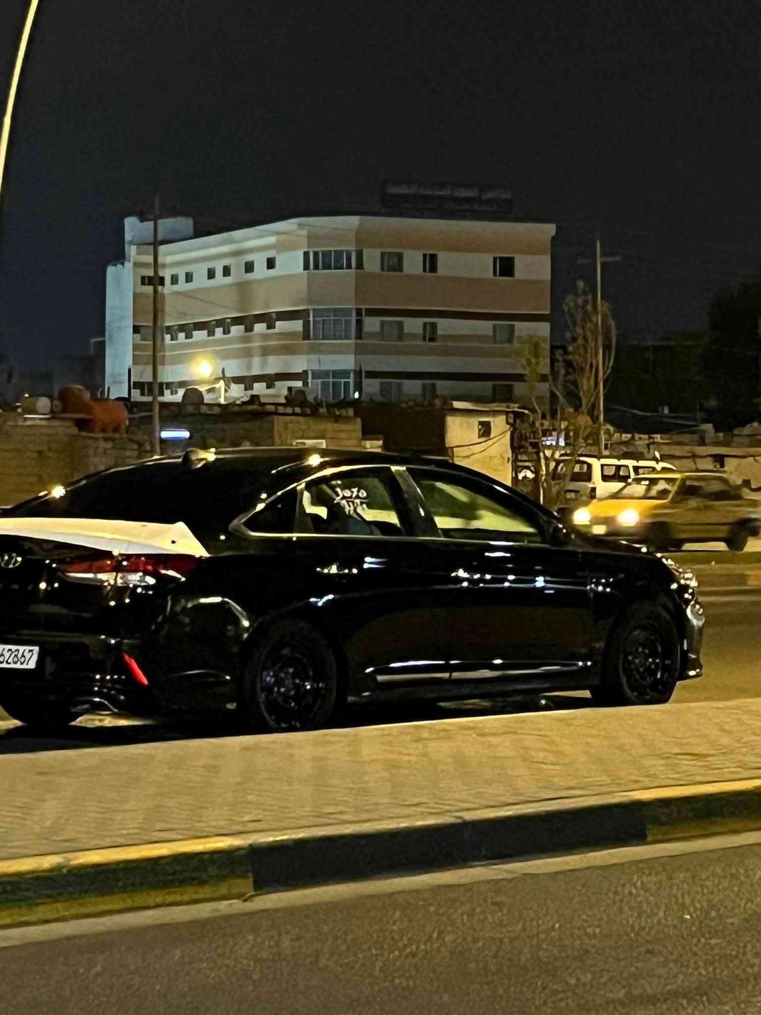 سلام عليكم
سوناتا 2018وارد امريكي 
رقم اربيل جديد سنويه 2030 الهزه مامنتهيه
كير مكينه حداده تبريد كله كفاله ضربتهه بنيد فقط حته الايرباكات سليمه كلهن  بدون تبديل بدون قطره صبغ سياره بيهه حالوب بلقماره قليل زغار مكاني البصره قبله حي المهندسين *********** سعر 110وبيهه مجال قليل

نص مكتوب في الصور:
- THURSDAY