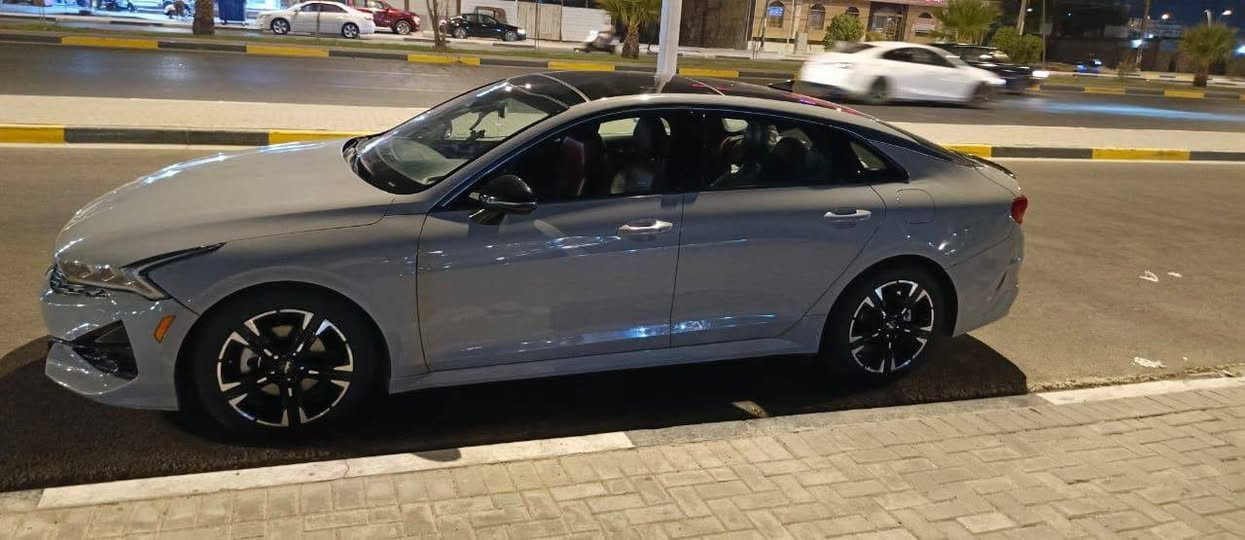 السلام عليكم 
كي فايف 
 K5 
GT

K5مديل 2022

١-لون (سمتي)
٢-بصمه تشغيل+بصمه ابواب 
٣-سايد بريك بصمه
٤-مثبت سرعه
٥-نضامABS
٦-مانع انزلاق
٧-حساس اطارات
٨-بك لايت لد
٩-شاشه كبيره لمس
١٠-كامره دواره
١١-كشافات إماميه
١٣-شاشه عطار
١٤-ويل كروم١٨
١٥-ردار جانبيه
١٦-مراقبه نقطه العمياء 
١٧-ردار الخطوط البيضاء
١٨-اشاير بالمري
١٩-كشنات جلد ماروني
٢٠-معقد ساق كهرباء
٢١-الايت ابع عدسات +ليد
٢٢-نضام قياده خمس وضعيات
٢٣-بلوتوث +usb+auX
٢٤-فول تحكم ستيرن
٢٥-كير اوتو +عادي
٢٦-اوتو بريك تلقائي
٢٧-الخريطه📍
٢٨صندوق كهربائي +صندوق عادي
٢٩-زنود +ليد
٣٠-اوتو هولد
٣١- التشغيل عن بعد
AuTOHLD
32-تصميم خارجي رياضي 
٣٣-نضام المحلاحه 
٣٤-مصابيح الخلفيله
٣٥-مصابيح ضباب 
٣٦-محرك تيربو 1600
٣٧-فول وبل

سياره أعالى مواصفات جيتي لاين مثل ما واضح السياره  جديده ما نقصه شي تخم تأير جديد 

مكان السياره البصره القبله حي الجامعه 

باقي التفاصيل والسعر 

الإتصال 

وتساب  ***********

@إشارة

